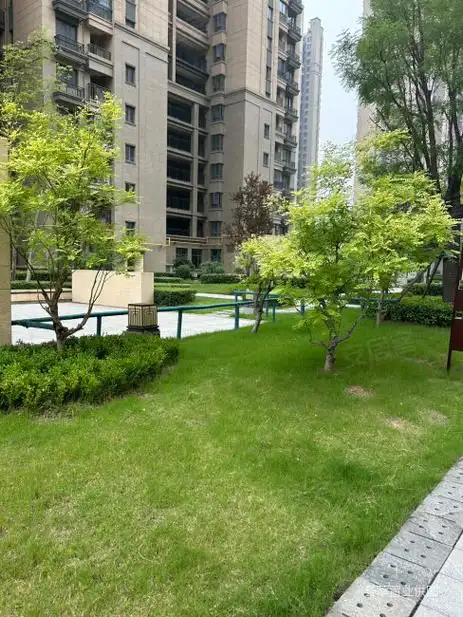 地铁口,恒大雅苑二手房,99万,4室2厅,2卫,146平米-西安安居客