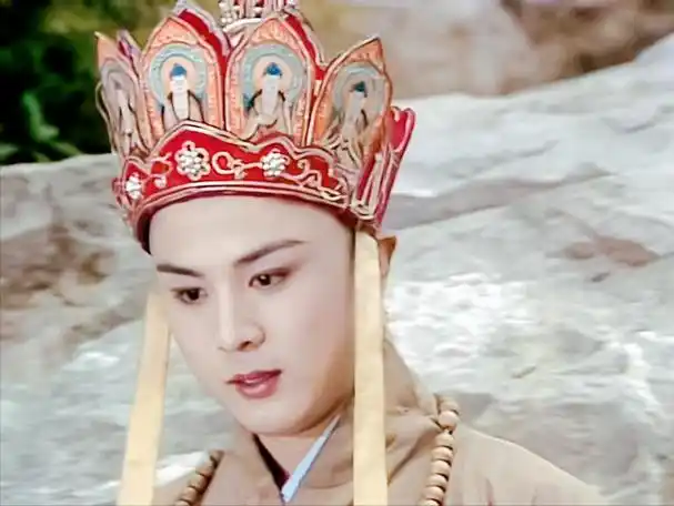 年轻时拒演唐僧的徐少华,如今老了以后,却总是打着唐僧的形象去各种