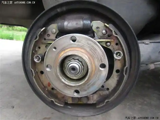 询问如何拆后轮轴承,想自己换