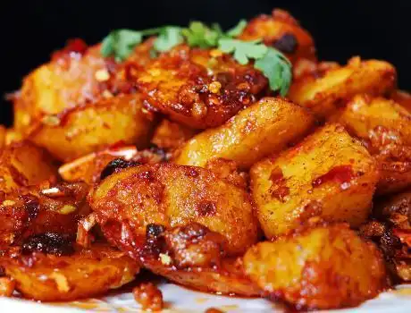 土豆别炸着吃了,教你1个新做法,不炸也不炖,香酥味美特好吃