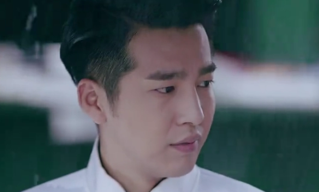 易连慎《人生若如初相见》与路人大打出手,为之后大战埋下伏笔