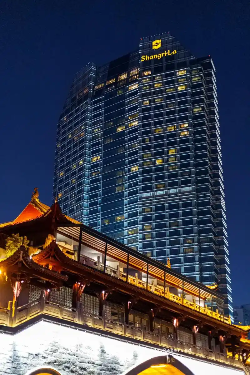 限电前的成都夜景.#城市的夜晚 #人间烟火 #摄影 #成都街 - 抖音