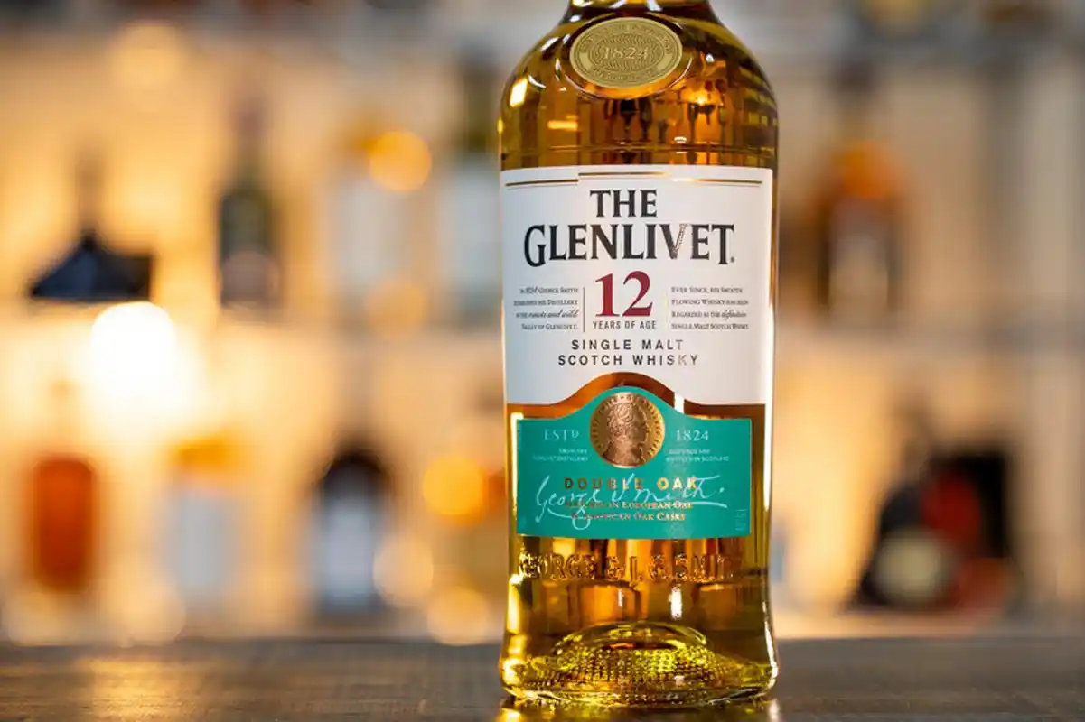 推荐威士忌初学者品尝的,是这款格兰威特12年,这个威士忌有点小贵