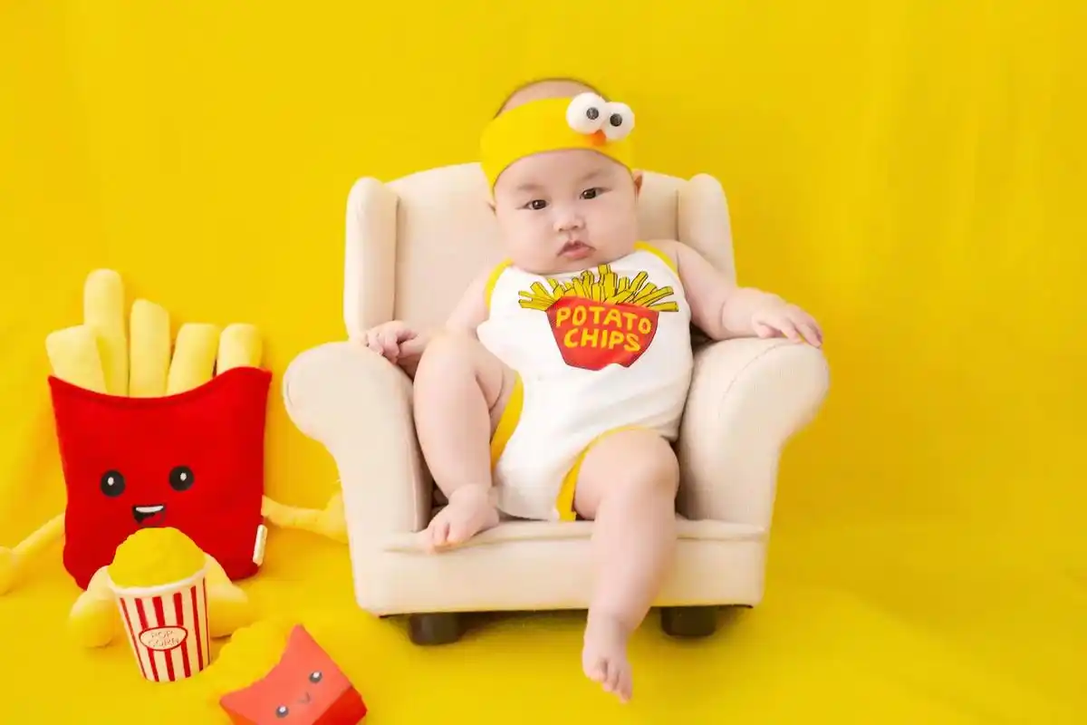 小海螺满月照跟哥哥七宝周岁照片#我的小公主 #虎宝宝 #可爱 - 抖音