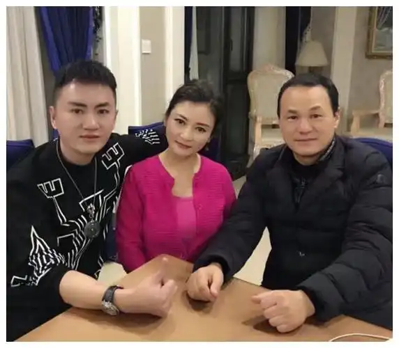 一代歌王张行曾因流氓罪入狱后又成老赖如今过得怎样了