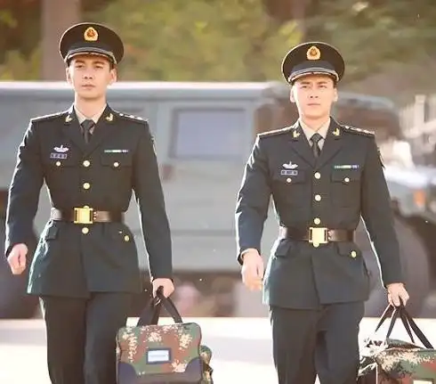 号手就位夏拙和欧阳俊提干了吗两人最后什么军衔