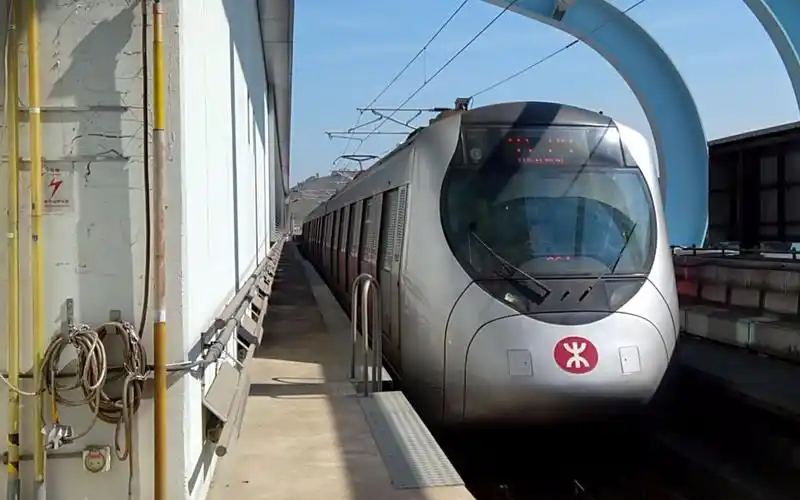 港铁西铁线spd1900进出站