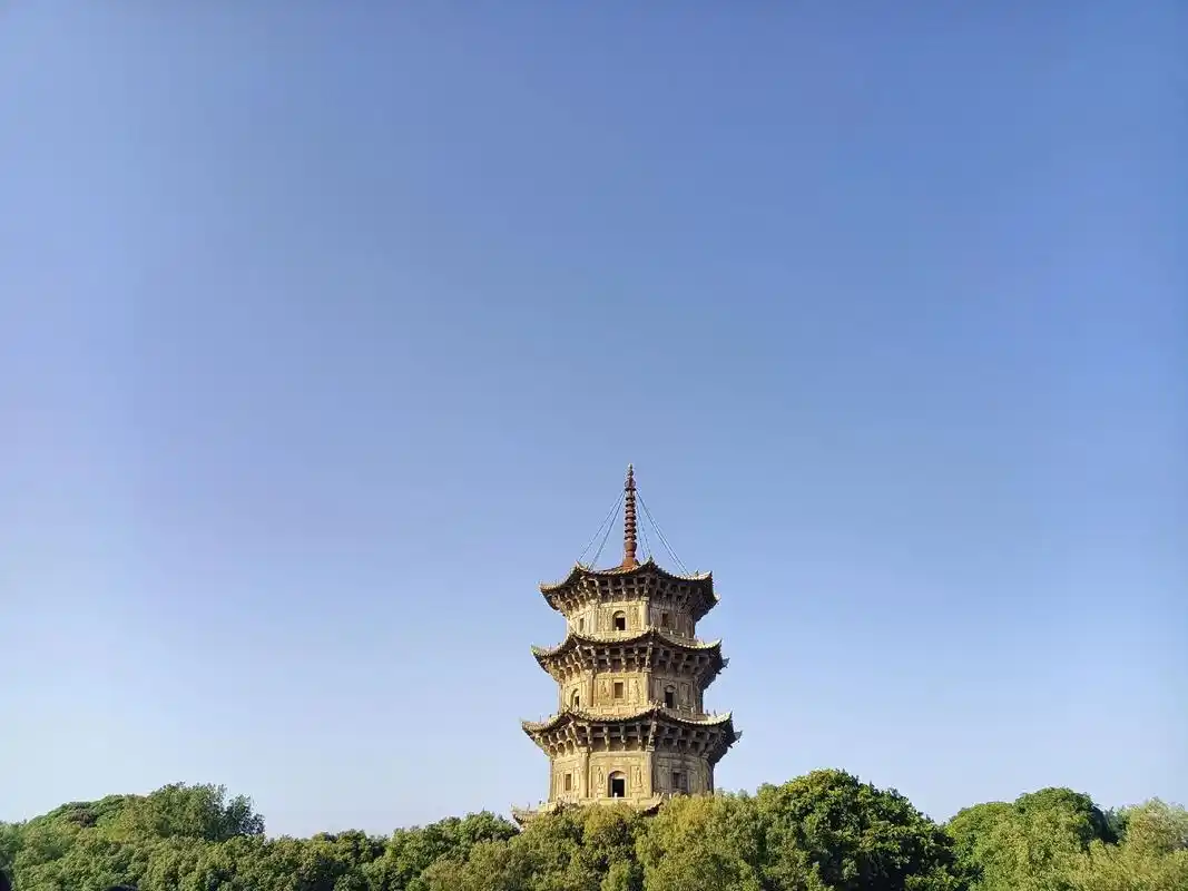 旅游记.泉州开元寺,西街,钟楼,泉州之眼,清源山,石狮红塔湾 - 抖音