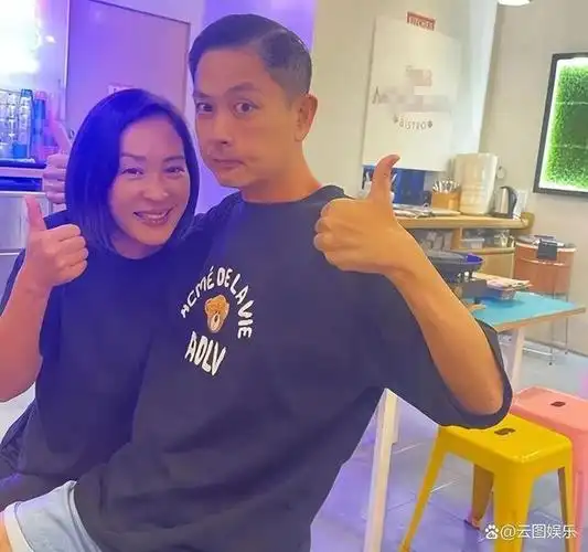 回顾:新加坡男演员,陈之财转行当艺术家,周初明经营餐馆生意