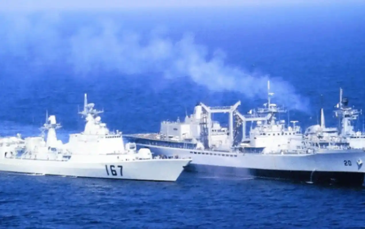 南海舰队已有4艘055,为何服役20年的深圳号还是旗舰?