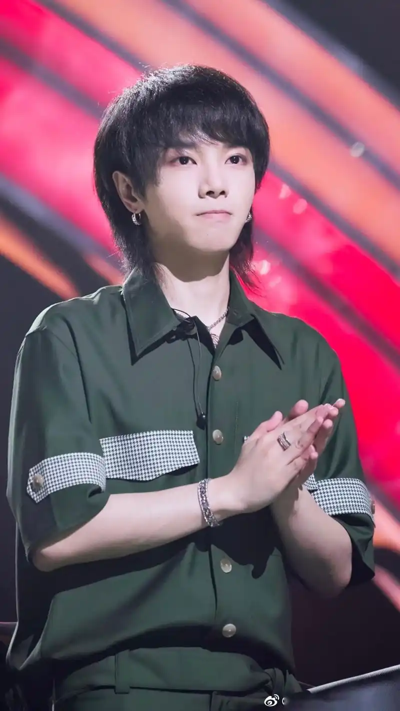 华晨宇明日之子,一份毛绒绒的可爱,请查收【20180803明日之子录制9p】