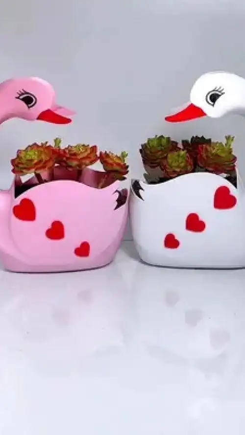 变废为宝 #自制花盆 #手工 #手工diy #洗衣液瓶子改造