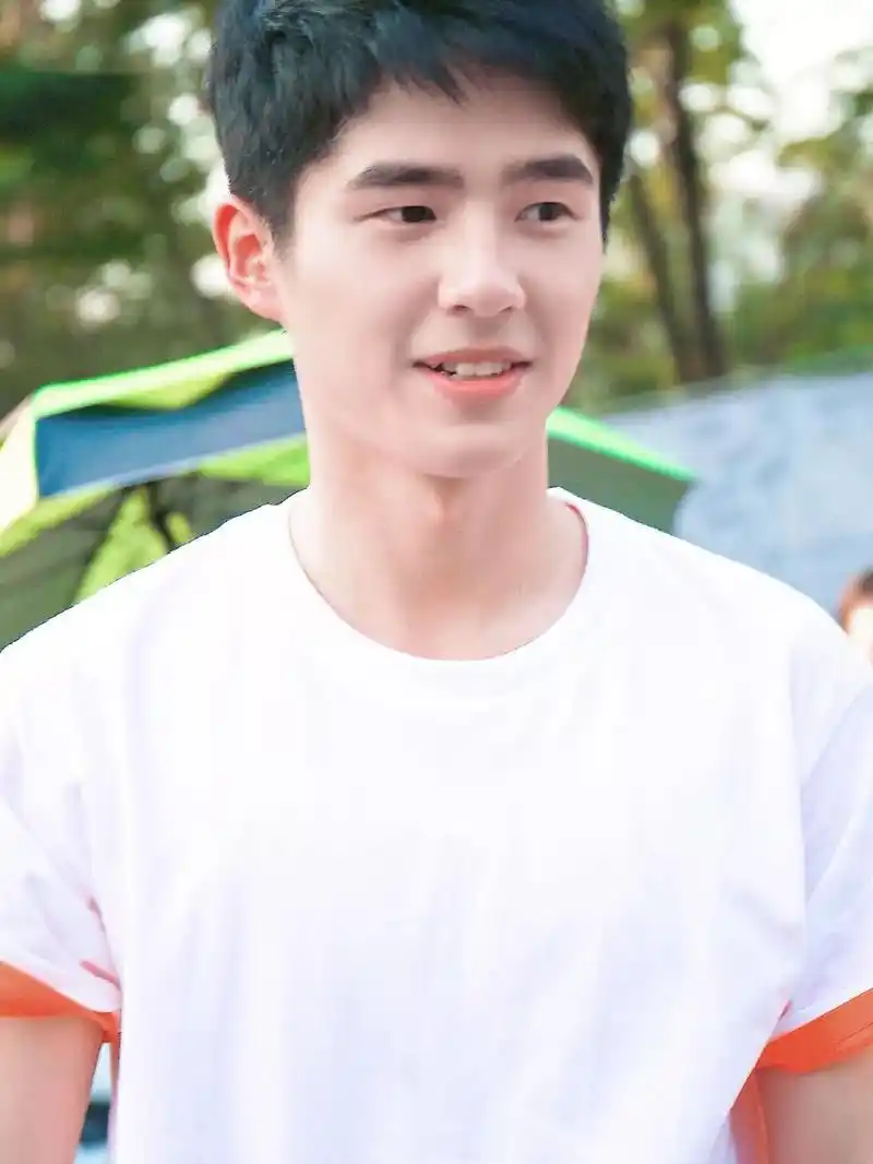 潮流丨刘昊然两件叠穿法夏日降温穿搭