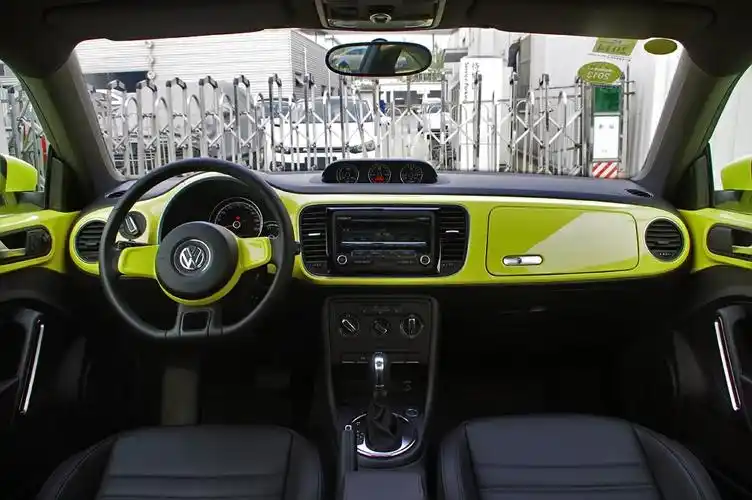 首页 图库 大众 甲壳虫