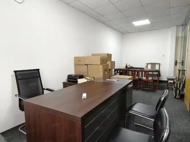 (出租) 非中介1000元独立办公室!3号地铁口,大型停车方便