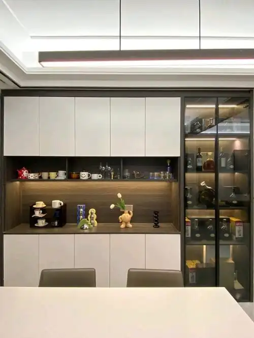 木工师傅打的餐边柜能做多大就做多大