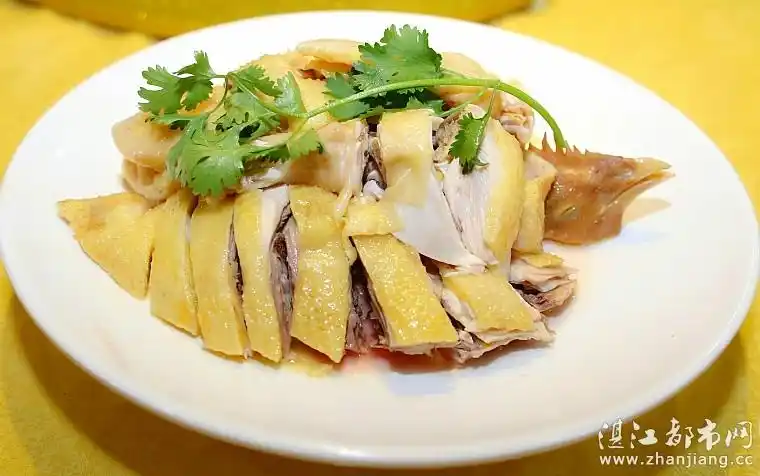 不用跑廉江吃龙鲕饭,安铺白切鸡,簸箕炊啦!