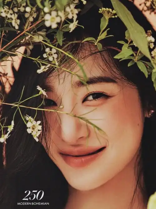 tiffany黄美英香水专题画报