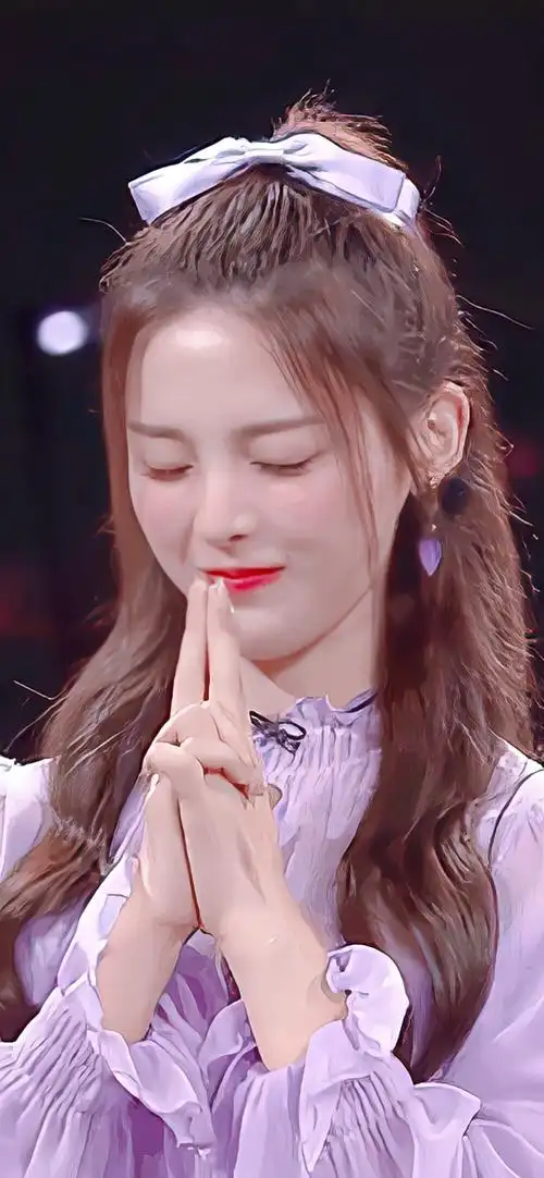 杨超越 锦鲤保佑 - 堆糖,美图壁纸兴趣社区