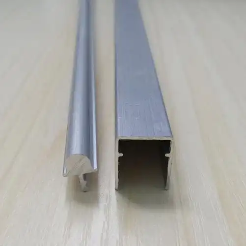 喜欢衣柜门移门滑轨的还喜欢