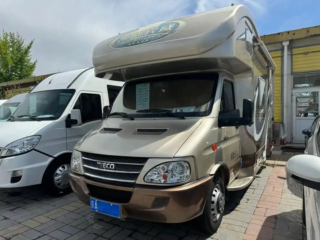 凯伦宾威房车.2015年五月房车 3.0t 柴油 北京底的 - 抖音