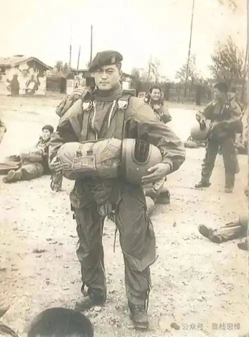 "不复课就服役",为什么能镇住韩国医学生?_训练_军队_大学