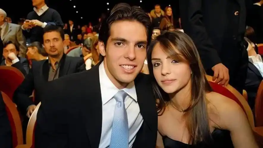 卡卡小女儿诞生,卡罗琳娜生下1女,巴西巨星后继有人_卡罗莱纳_妻子