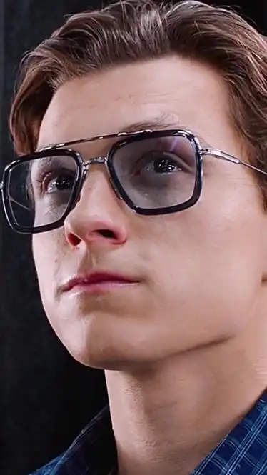 致敬托尼蜘蛛侠一直很敬畏斯塔克先生复仇者联盟