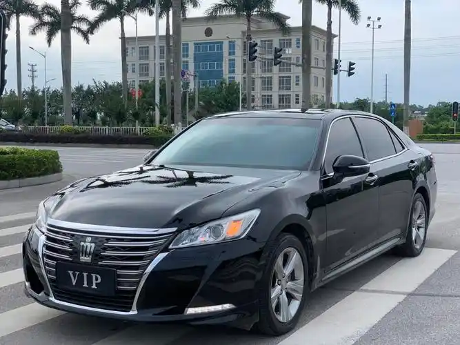 丰田 皇冠  2015款 2.0t 时尚版图片