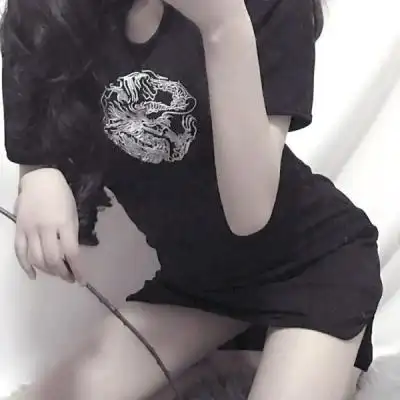 女生黑色衣服部位头_女生头像_我要个性网