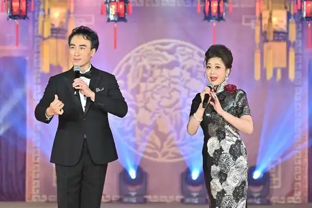 彭庆华演唱的新编粤歌《鸿胜馆》;林家宝,岑海雁联袂献唱的经典粤曲