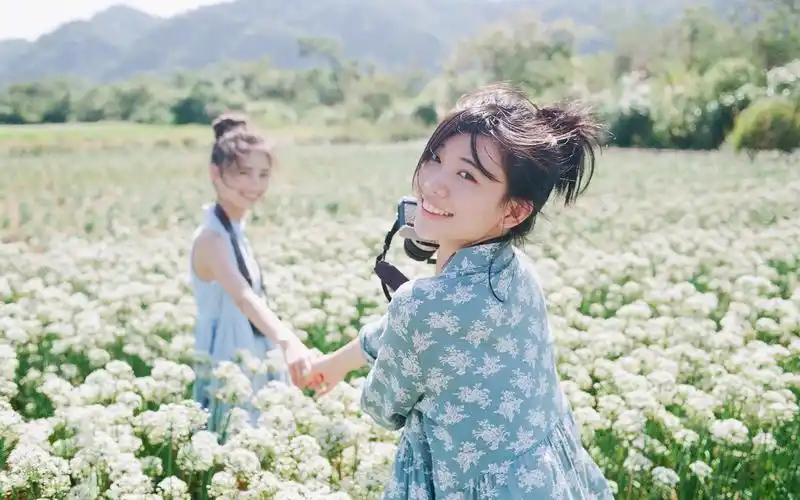 森女系美女 闺蜜姐妹照壁纸电脑桌面