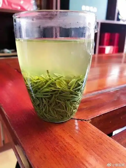 唐· 元稹 茶,香叶,嫩芽慕诗客,爱. 来自缘茗阁 - 微博