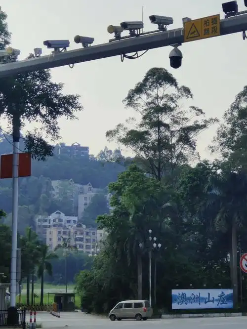 广州最大烂尾楼澳洲山庄实地探访