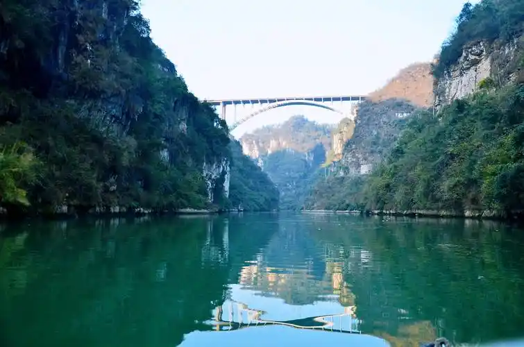 湖北宜昌西陵峡,这里有美丽的峡江风光,曾吸引众多文豪墨客到来_三峡