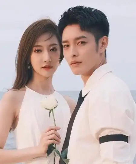 《为你逆光而来》扫楼 曹佑宁余玥甜蜜比心