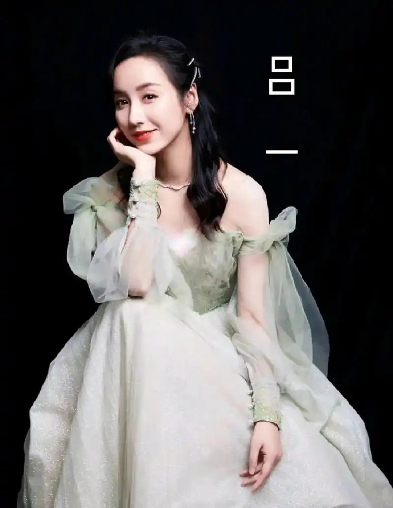 吕一(coco),1984年1月8日出生于重庆市渝中区 - 抖音