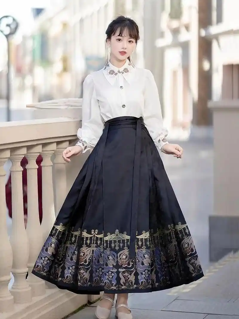 衬衫搭配马面裙,不一样的美,既复古又时尚.彰显个人魅力.