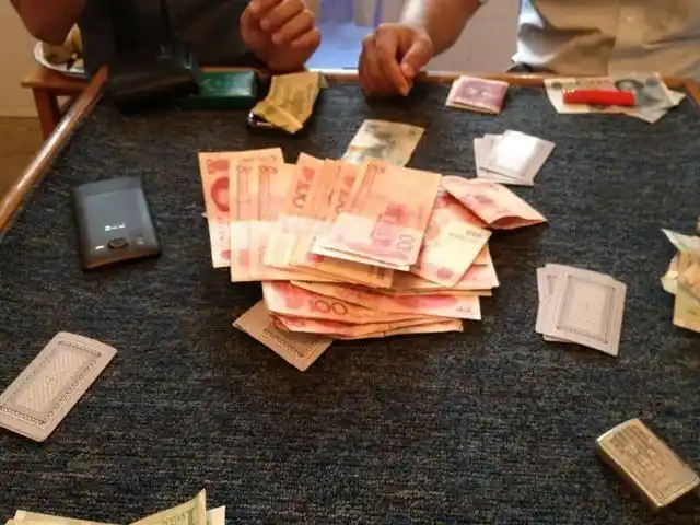 农村赌博屡禁不止?专家呼吁农民不要打牌,老农提出3点疑问