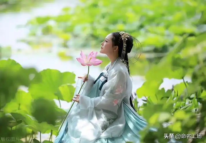 夏天出生的夏姓女孩名字,个个温柔可人,娇俏可爱,寓意唯美独特