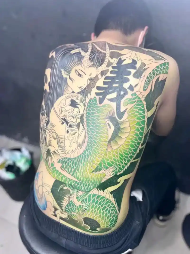 满背龙姬下次继续