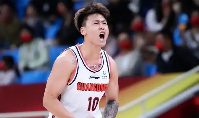 广东大胜上海!最多领先30分 阿联轮休 马尚29 9 7 赵睿12分10助