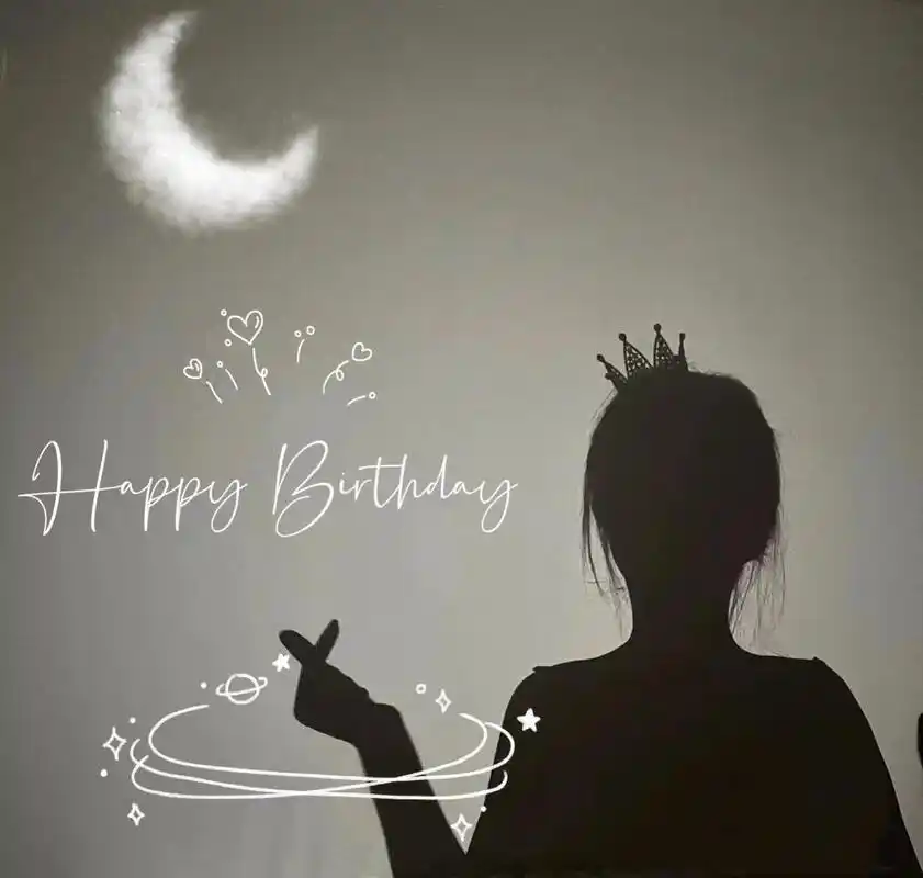 背影照 拍的好不 皇冠95是我从蛋糕上拿下来 洗洗戴上的哈哈哈哈