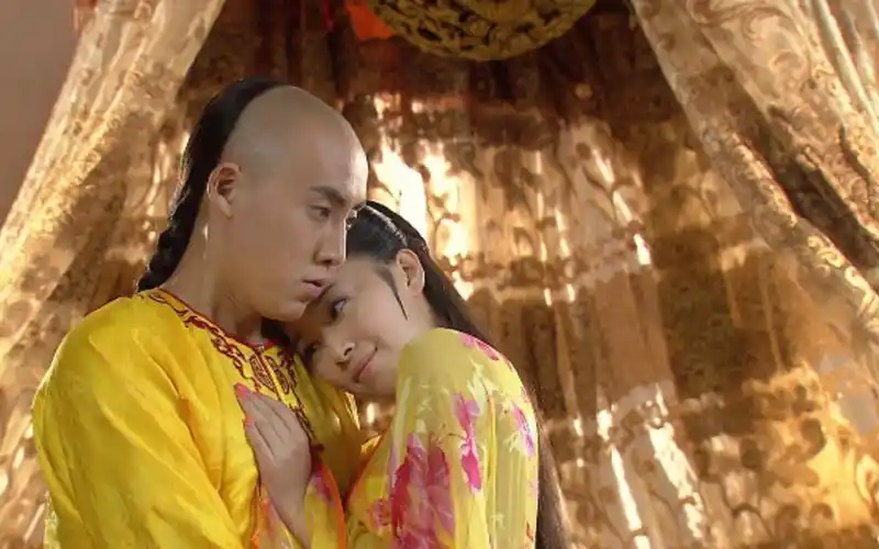 活动  新还珠51:永琪欣荣圆房,根本不是半推半就!