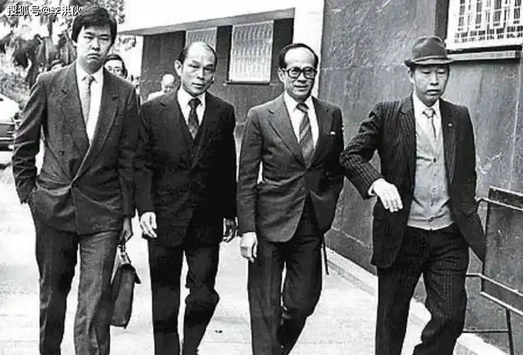 霍家为何没有跻身香港四大家族?深扒霍英东输给李嘉诚的三场商战
