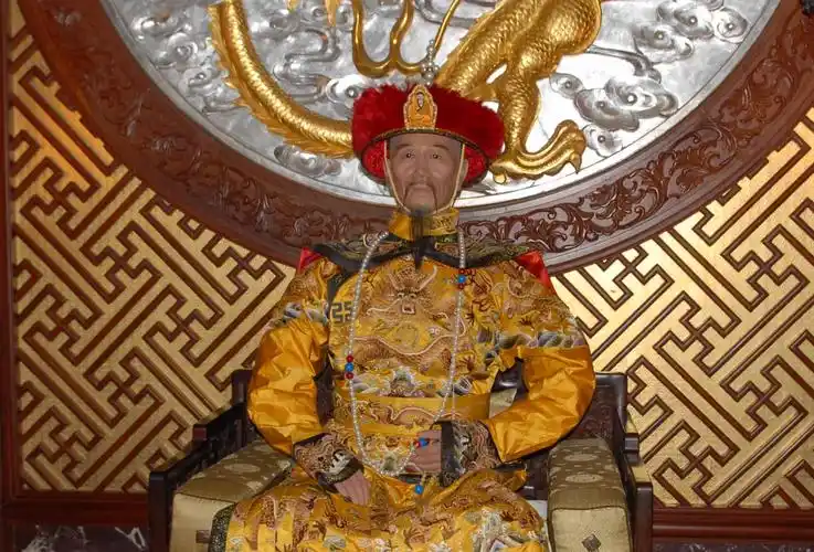 康熙皇帝图片资料