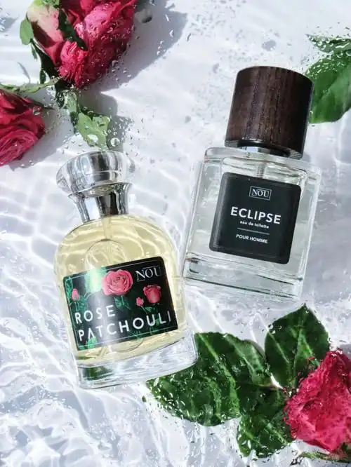 今天先推荐两支平价香水,少女玫瑰「rose patchouli广藿玫瑰」与少年