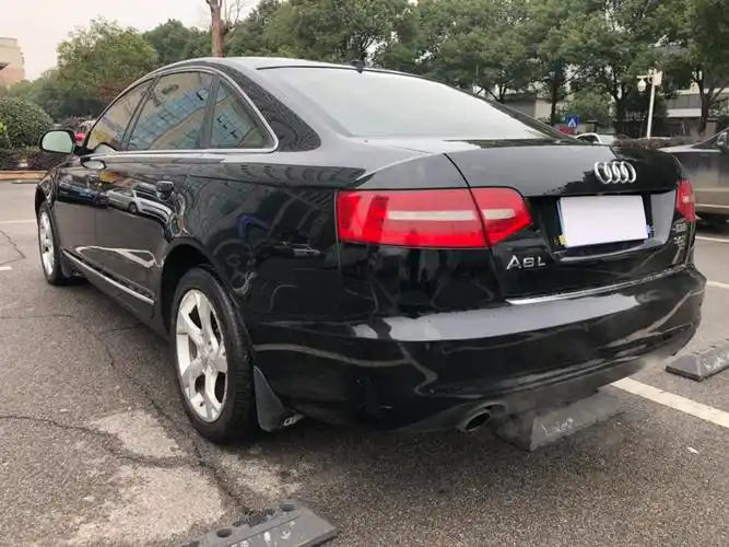 奥迪 奥迪a6l  2010款 3.0 tfsi quattro 豪华型图片