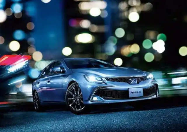 新款丰田锐志最新官图整个容继续卖