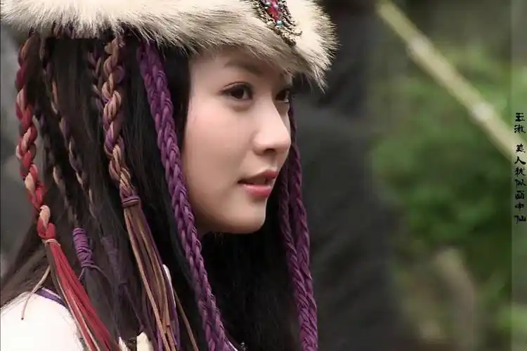 大家有没有胡歌版神话里玉漱的高清壁纸或是刘亦菲小龙女的壁纸?